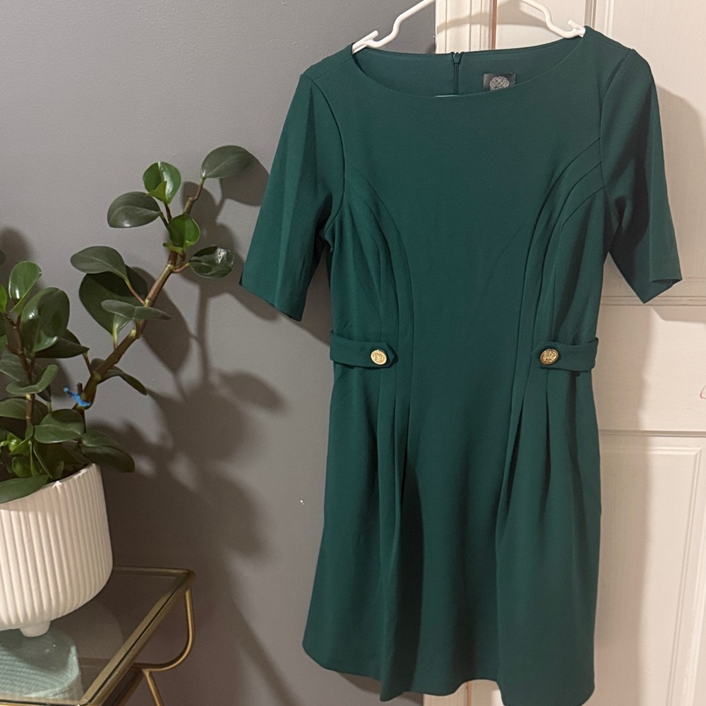 Vince Camuto Classic Emerald Green Short Sleeve Fit-and-Flare Dress